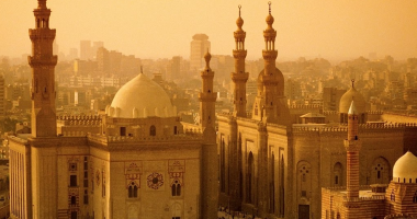الإكسبريس البريطانية: القاهرة مدينة رائعة مليئة بالألوان وأصواتها ممتعة