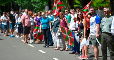 175 ألف شخص يشكلون سلسلة بشرية للمطالبة باستقلال الباسك عن إسبانيا