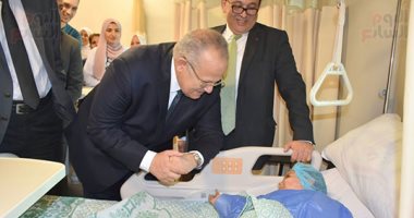 رئيس جامعة القاهرة خلال افتتاح مركز الحروق بقصر العينى "أكبر مستشفى للفقراء"
