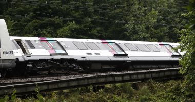 إصابة شخصين إثر انحراف قطار عن مساره فى النمسا
