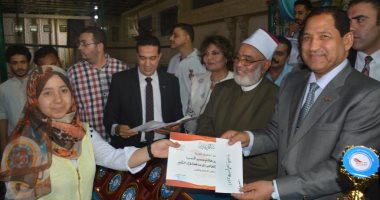 محافظ الغربية يحضر ختام الدورة الرمضانية لائتلاف دعم مصر ويكرم حفظة القرآن الكريم