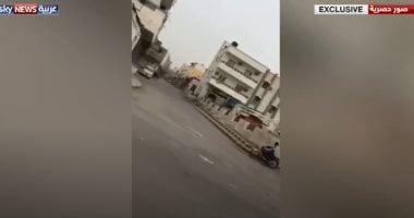 فيديو.. هروب الحوثيين من شوارع الحديدة وأسر العشرات منهم
