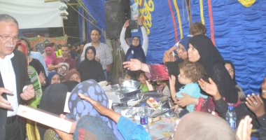 محافظ المنيا يشارك فى خيمة إفطار صائم لمؤسسة مصر الخير "صور"