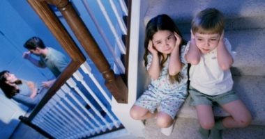 6 قواعد يجب الالتزام بها لتجنب تأثير الخلافات الزوجية على الأطفال 