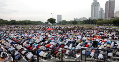 الآلاف يؤدون صلاة عيد الأضحى المبارك فى المركز الإسلامى الكبير بفيينا