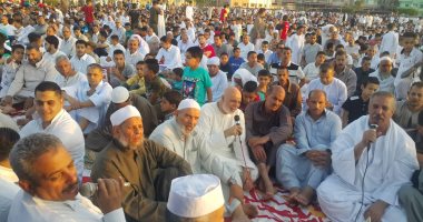 فيديو وصور .. خطيب مسجد بالإسماعيلية: "يوم العيد هو يوم التواصل مع الله"