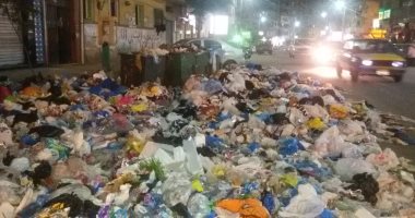 صور.. القمامة تغزو الشوارع الكبرى بالإسكندرية ومطالب بالتطهير وتوفير صناديق
