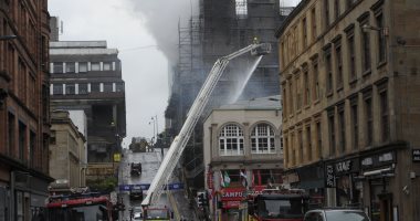 صور.. اندلاع حريق هائل فى مدرسة جلاسكو للفنون بأسكتلندا
