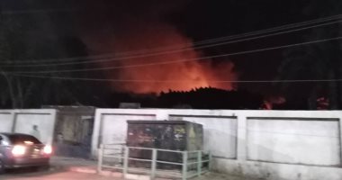 السيطرة على حريق نشب داخل مصنع أسمنت بجهينة سوهاج