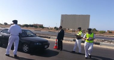 مساعد وزير الداخلية للمرور يتفقد خدمات الطرق السريعة لتأمين رحلات المواطنين