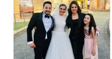دينا فؤاد تحتفل بزفاف شقيقتها رنا
