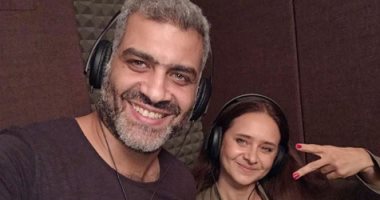 نيللى كريم وهانى عادل يسجلان أغنية لتشجيع منتخب مصر فى كأس العالم