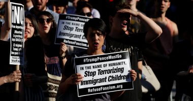 صور.. تجدد المظاهرات فى نيويورك ضد قرار ترامب بفصل أطفال المهاجرين عن ذويهم