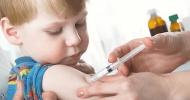 حصاد الصحة اليوم الأربعاء .. ما لا تعرفه عن تطعيم الحقن الجديد لشلل الأطفال "السولك IPV"