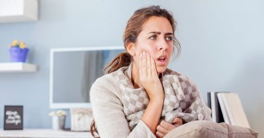 لماذا ازداد ألم الوجه والأسنان خلال جائحة فيروس كورونا؟ دراسة توضح