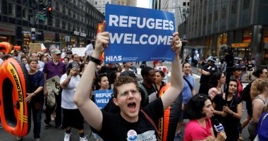 صور.. استمرار المظاهرات ضد قرار ترامب بفصل أطفال المهاجرين عن ذويهم