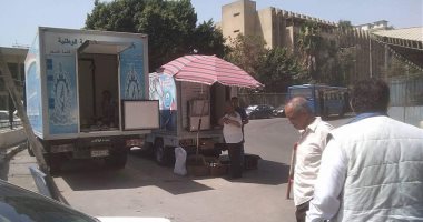 نقل سيارات بيع السلع الغذائية من شارع الترعة البولاقية بشبرا إلى سوق أحمد حلمى