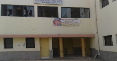 فيديو وصور.. وحدة صحة بيت داود بسوهاج بدون طبيب.. والإهمال يضرب المبنى