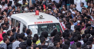 ننشر صور انتشار سيارات الإسعاف بموقع محاولة اغتيال رئيس وزراء إثيوبيا