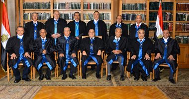 "المحكمة الدستورية" تنظم حفلا لتكريم رئيسها الحالى وتهنئة الجديد 