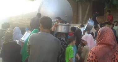 "الحومة" قرية ببنى سويف تعانى من انقطاع وضعف المياه منذ عامين