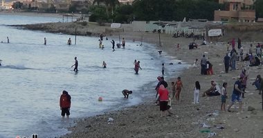 فيديو و صور.. شاطئ الغلابة فى العين السخنة :" مجانا والإقبال كبير"