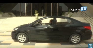 فيديو.. الإعلامية السعودية دانة الغامدى تقود سيارتها حتى مقر قناة الإخبارية 