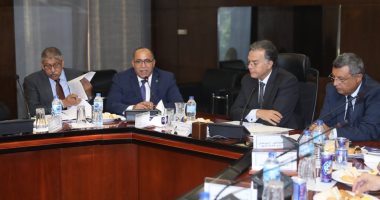 صور.. وزير النقل يعلن دعم مشروعات الهيئة الاستثمـاريـة