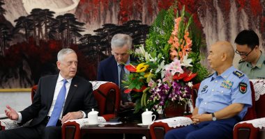 صور.. وزير الدفاع الأمريكى يلتقى نائب رئيس اللجنة العسكرية الصينية ببكين