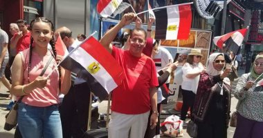 صور.. المصريون يحتفلون بذكرى ثورة 30 يونيو فى شوارع نيويورك