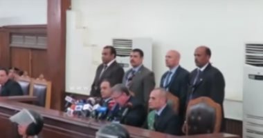 شاهد لحظة النطق بقرار الحكم على بديع و738 متهما بـ"فض اعتصام رابعة"