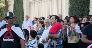 صور.. الجالية المصرية فى قبرص تحتفل بثورة 30 يونيو أمام السفارة