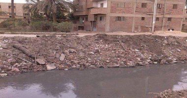 صور.. أهالى قرية الزهويين يطالبون محافظ القليوبية بحل أزمة قطع المياه