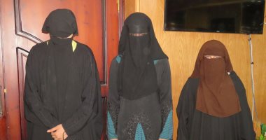 القبض على شابين وفتاة لارتدائهم النقاب أمام أحد محلات الصاغة بالإسماعيلية
