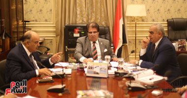 اختيار النائب أحمد أباظة رئيسا للجنة دراسة محور الأمن القومى ببرنامج الحكومة - صور