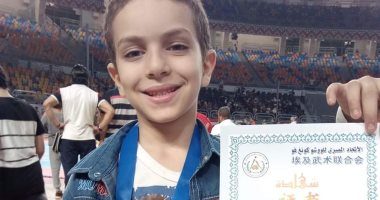 الطفل المنياوى محمد رفعت يحصل على الميدالية الذهبية فى بطولة الجمهورية للكونغو فو