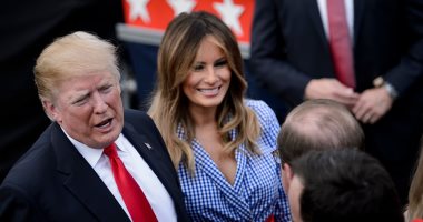 صور.. ترامب وميلانيا يستقبلان المحتفلين بعيد الاستقلال فى البيت الأبيض