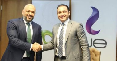 "المصرية للاتصالات "WE و"اتصالات مصر" توقعان اتفاقيتان للتجوال والترابط البينى