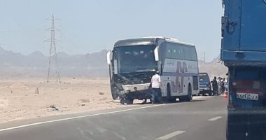 صور.. مصرع 5 أشخاص فى حادث تصادم على طريق شرم الشيخ