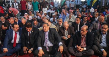 4وزراء يصلون مسجد محمد على لأداء صلاة الجمعة قبل الاحتفال بعيد القاهرة القومى