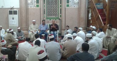 صور.. حملات وندوات لحث أئمة المساجد لتوعية الأهالى بترشيد المياه بكفر الشيخ