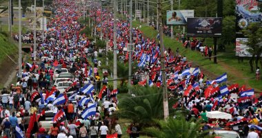صور.. مظاهرات تأييد لرئيس نيكاراجوا ورفضا للعنف بعد احتجاجات خلفت 285 قتيلا