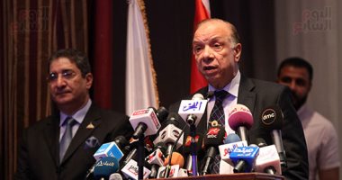 محافظ القاهرة يكرم أسر شهداء الوطن من الجيش والشرطة
