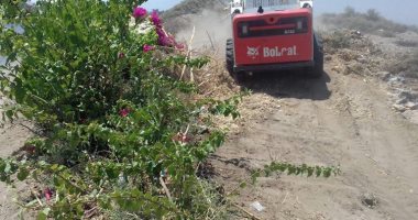 مجلس مدينة إسنا يواصل حملات رفع المخلفات والقمامة من الطرق السريعة