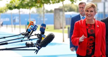 صور.. رئيسة كرواتيا تغيب عن نصف نهائى المونديال بسبب الناتو