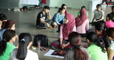 "الجارديان": ورش عمل بميانمار لتغيير المواقف تجاه حقوق المرأة والصحة الجنسية