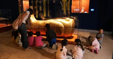صور.. ورش تعليمية للأطفال على هامش معرض الكنوز الذهبية المصرية فى موناكو