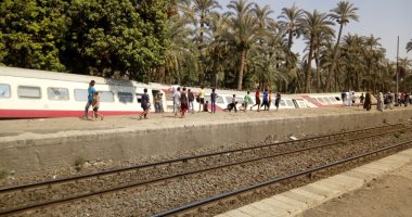 ننشر صورًا جديدة لحادث انقلاب قطار المرازيق بالجيزة