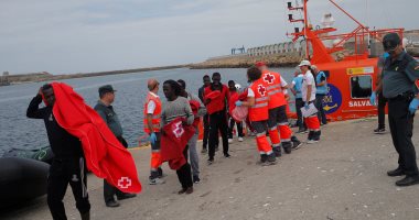 مصرع 10 مهاجرين وإنقاذ 99 آخرين قبالة سواحل ليبيا