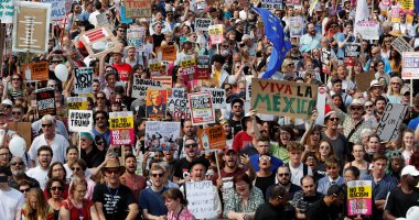 صور.. عشرات الآلاف فى لندن يحتجون على زيارة ترامب للمملكة المتحدة